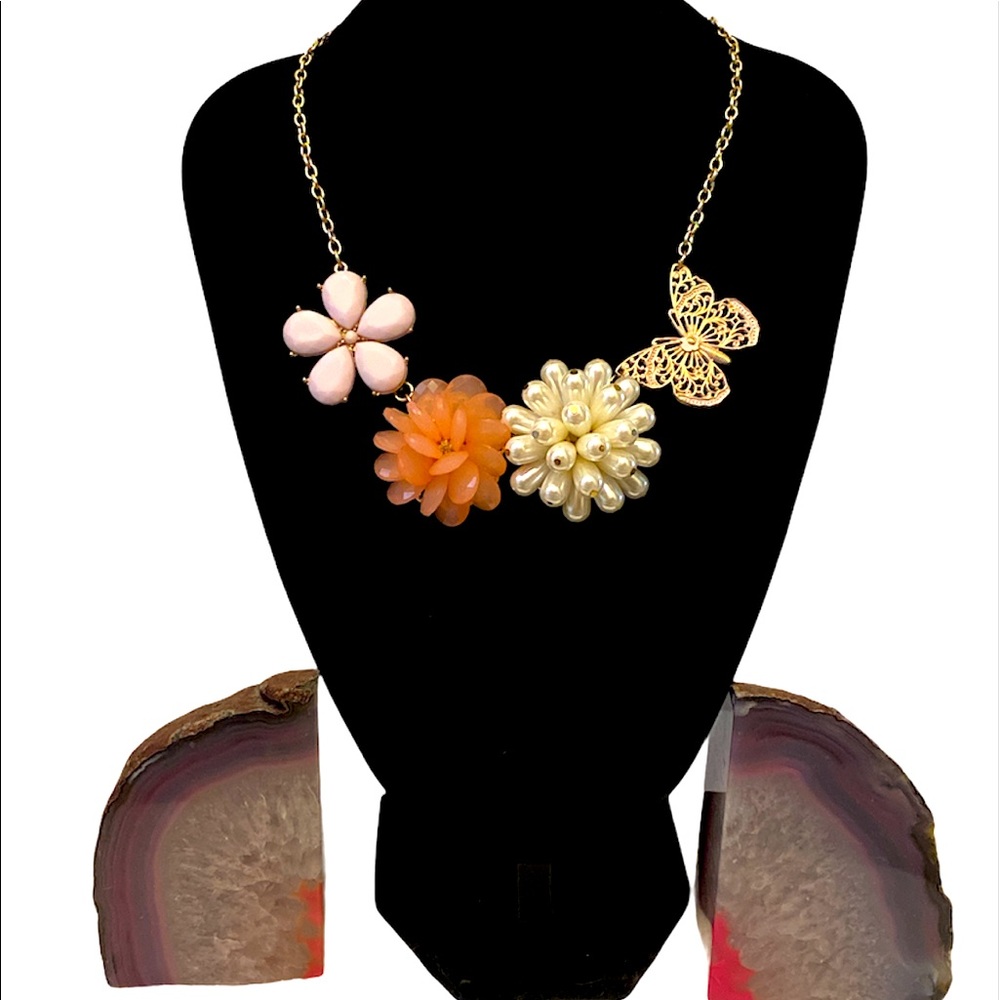 Candies- Floral/Butterfly Statement Necklace NWOT